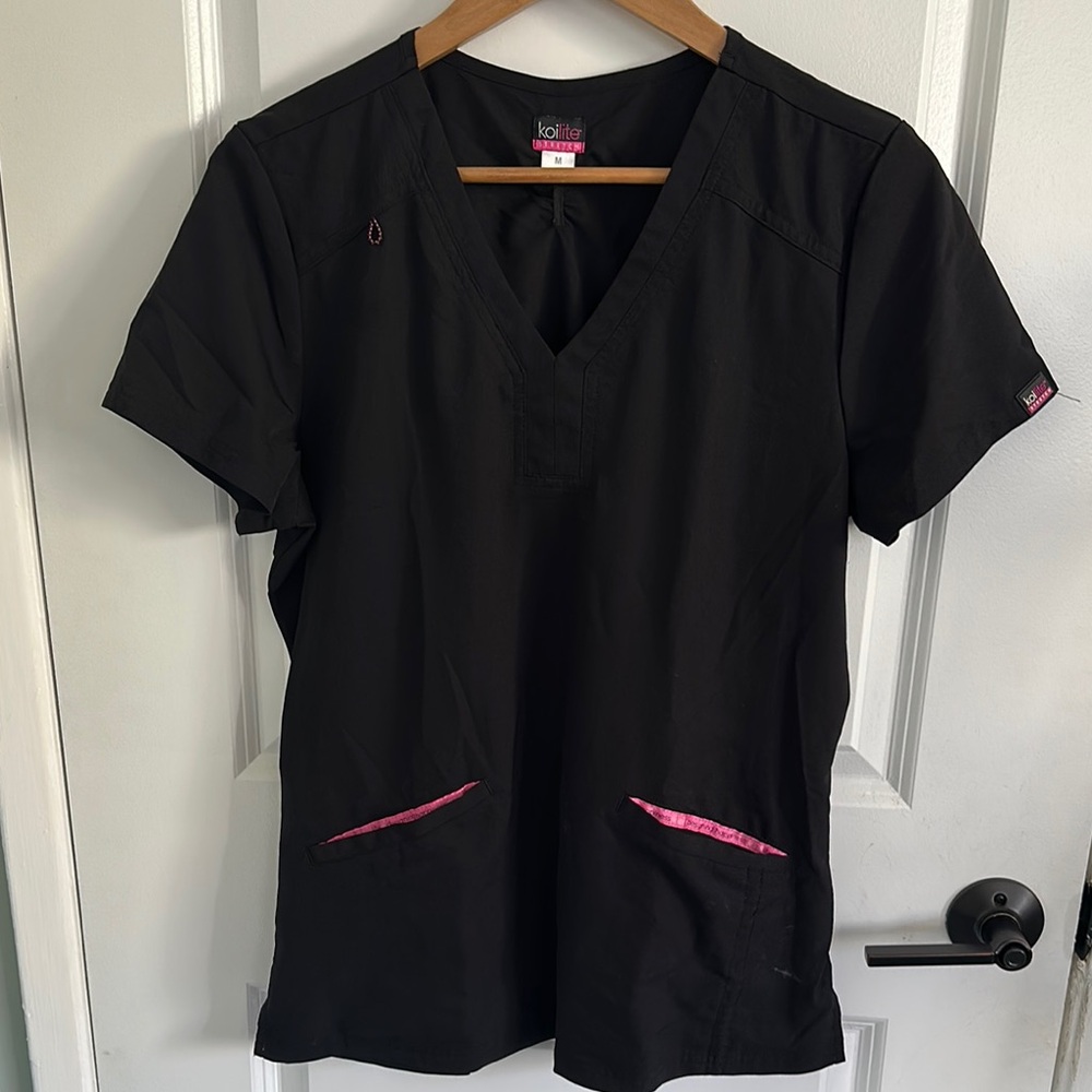 KOI LITE SCRUB SET